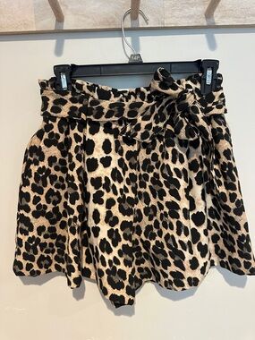 Leopard Print Tie-Waist Shorts- Black & Cream